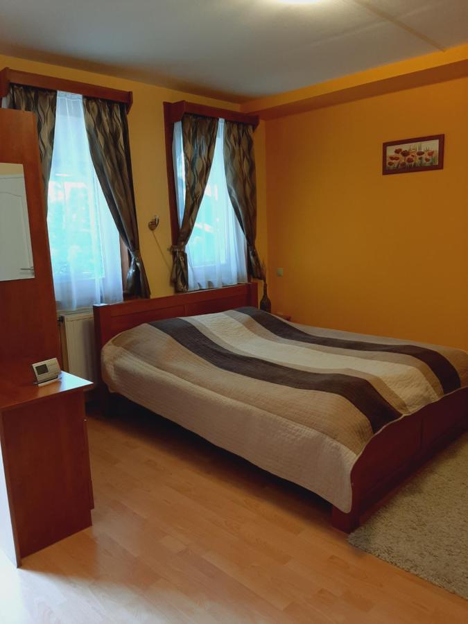 Aqua Apartman Gyula Luaran gambar